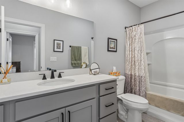 9934 Alexander Circle, West Des Moines, IA 50266