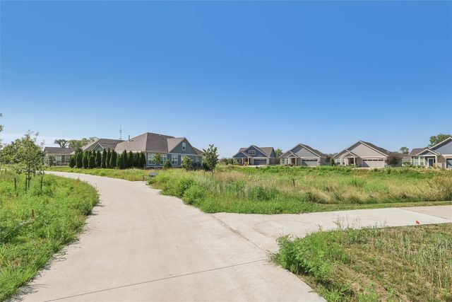 9934 Alexander Circle, West Des Moines, IA 50266