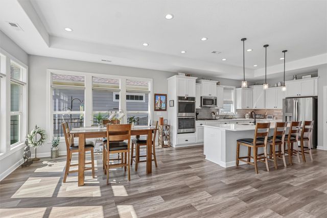 9934 Alexander Circle, West Des Moines, IA 50266