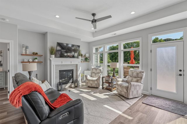 9934 Alexander Circle, West Des Moines, IA 50266