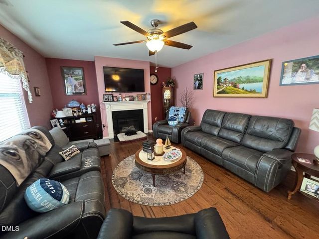 382 Naples Lane, Clayton, NC 27527