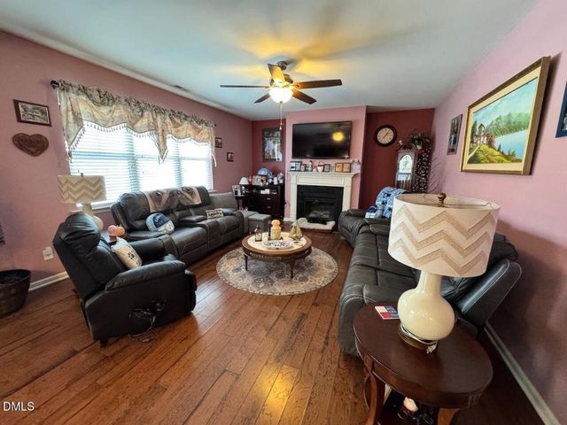 382 Naples Lane, Clayton, NC 27527