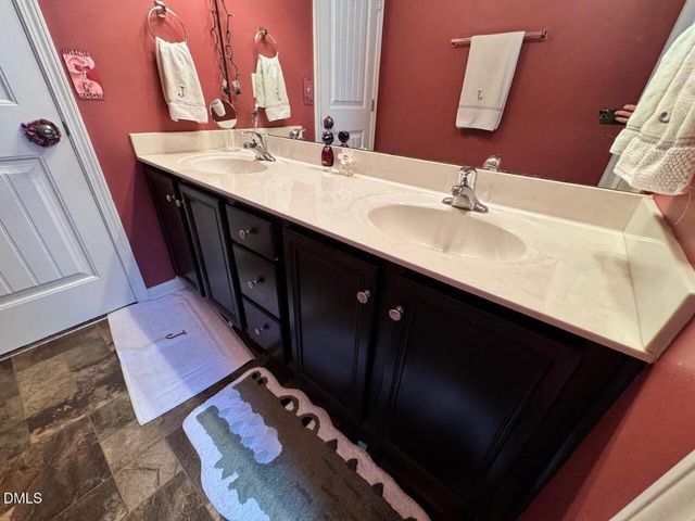 382 Naples Lane, Clayton, NC 27527