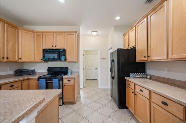 9651 SPRING LAKE DRIVE, Clermont, FL 34711