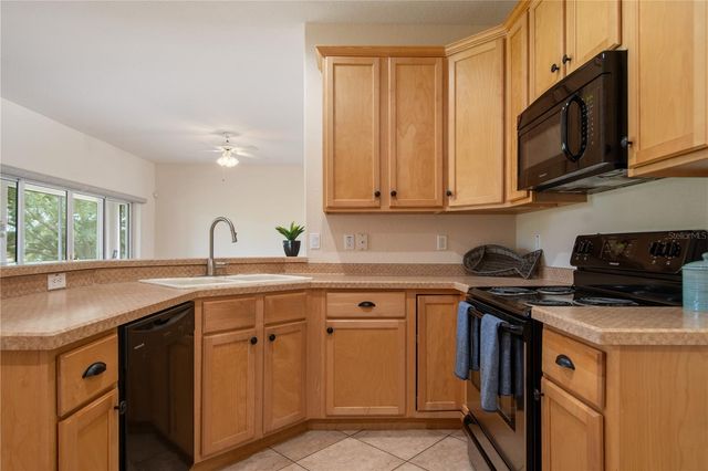 9651 SPRING LAKE DRIVE, Clermont, FL 34711