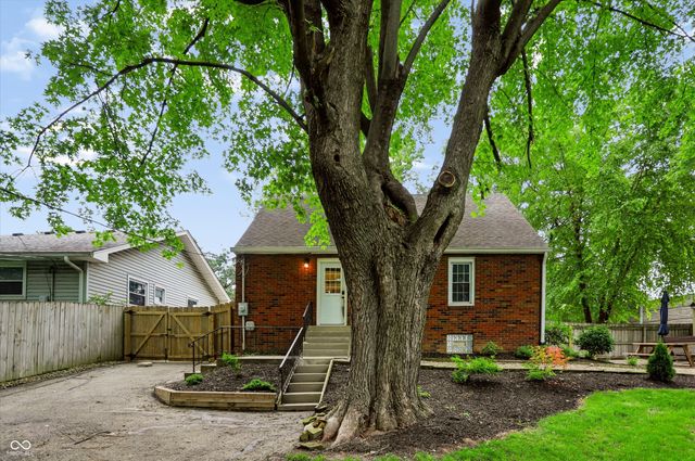 3225 Chamberlin Drive, Indianapolis, IN 46227