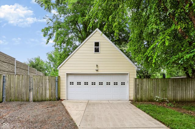 3225 Chamberlin Drive, Indianapolis, IN 46227