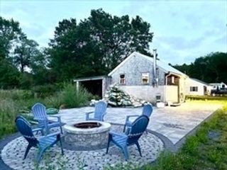 114 Center St, Plympton, MA 02367