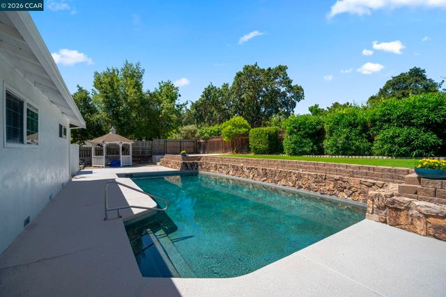 1601 Barnett Cir, Pleasant Hill, CA 94523