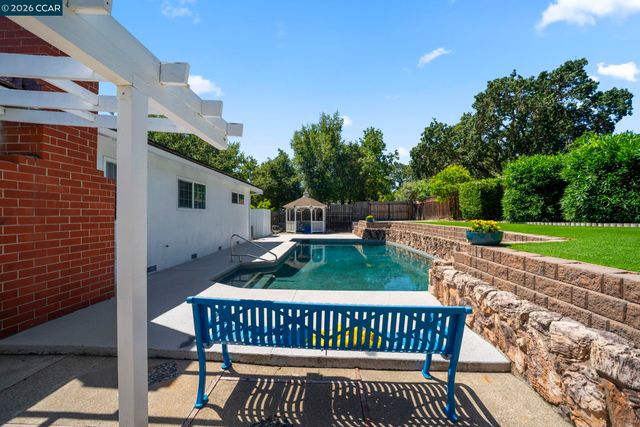 1601 Barnett Cir, Pleasant Hill, CA 94523