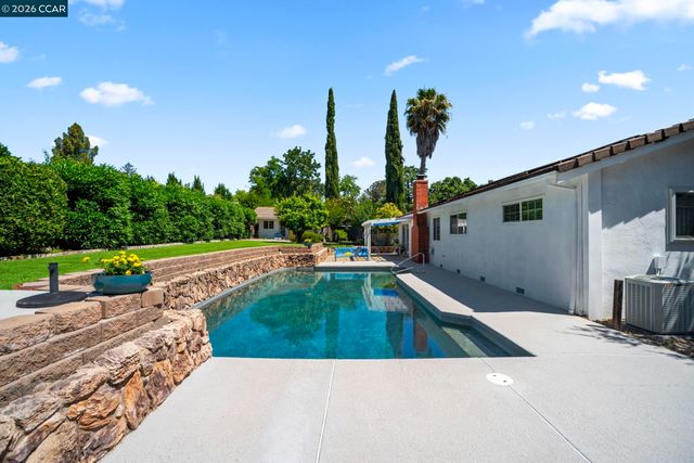 1601 Barnett Cir, Pleasant Hill, CA 94523