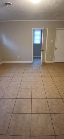 1049 HAYNES RD, Memphis, TN 38114