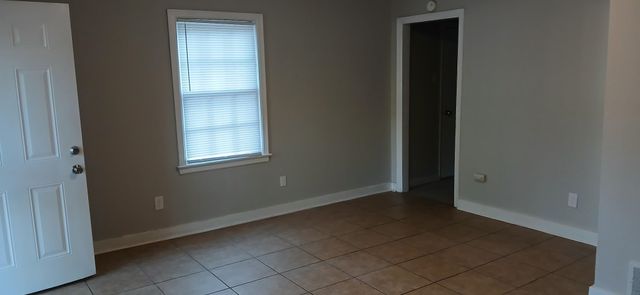 1049 HAYNES RD, Memphis, TN 38114