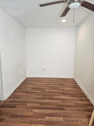 8214 Saylynn Lane B, Houston, TX 77075