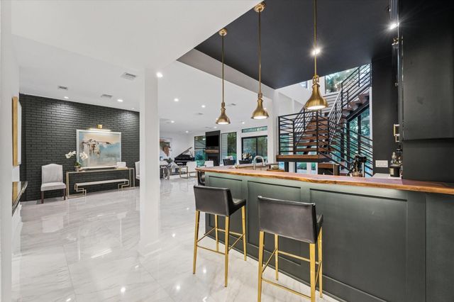 45 Patti Lynn Lane, Houston, TX 77024