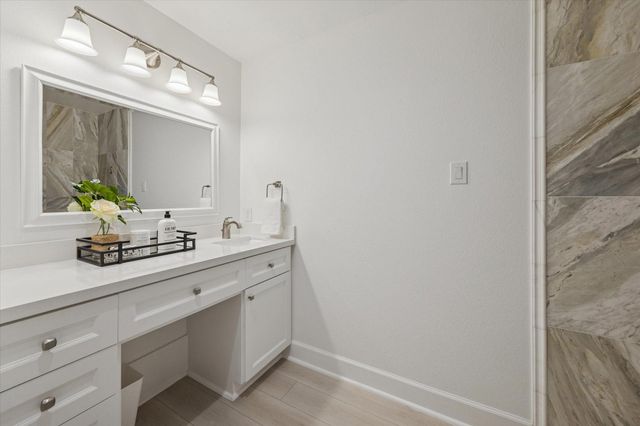 45 Patti Lynn Lane, Houston, TX 77024