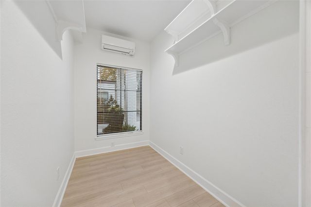 45 Patti Lynn Lane, Houston, TX 77024