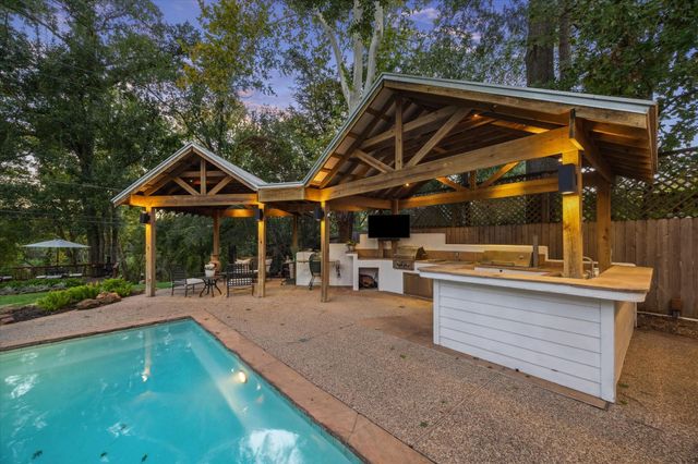 45 Patti Lynn Lane, Houston, TX 77024