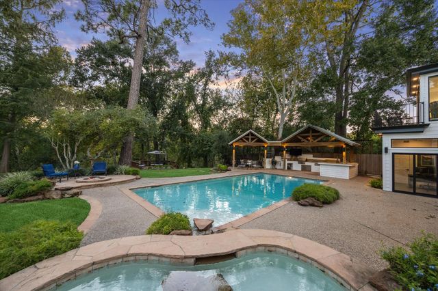 45 Patti Lynn Lane, Houston, TX 77024