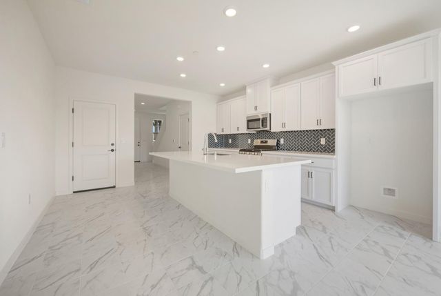 4143 Colmas Way, Rancho Cordova, CA 95742