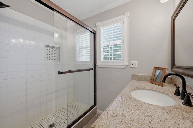 306 W Haning Street, Howe, TX 75459