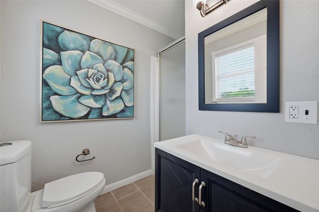306 W Haning Street, Howe, TX 75459