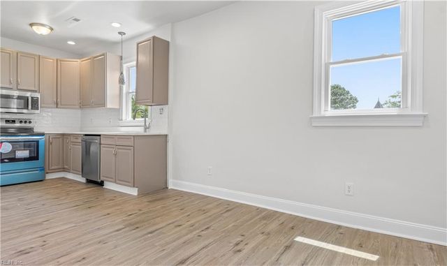 273 Elm AVE, Portsmouth, VA 23704