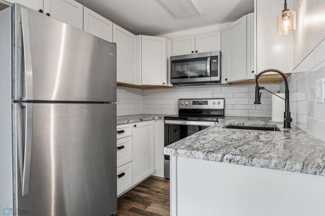 1138 20th Street N, Moorhead, MN 56560