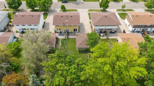 1138 20th Street N, Moorhead, MN 56560