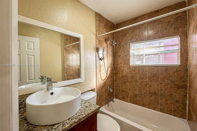 4719 NW 32nd Ave, Miami, FL 33142