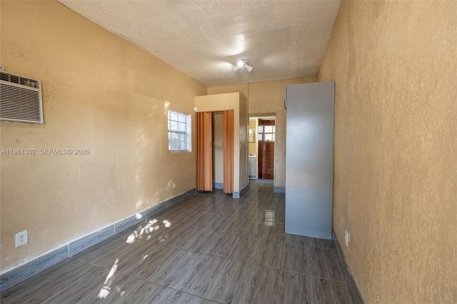 4719 NW 32nd Ave, Miami, FL 33142