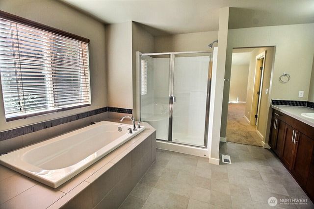 6321 Victoria Avenue SE, Auburn, WA 98092