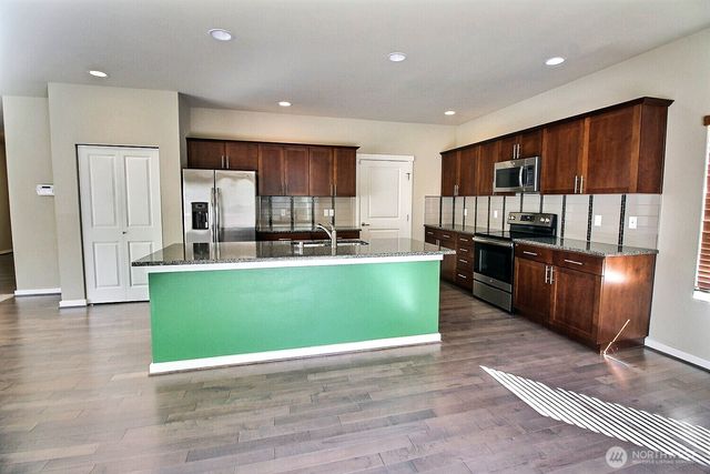 6321 Victoria Avenue SE, Auburn, WA 98092