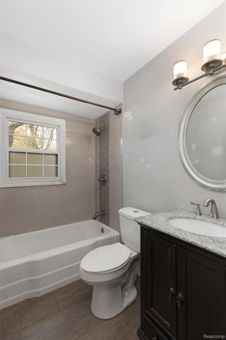 3221 Shenandoah Drive, Royal Oak, MI 48073