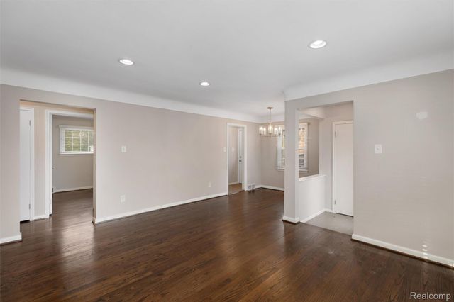 3221 Shenandoah Drive, Royal Oak, MI 48073