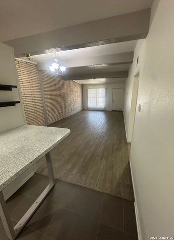 909 RITTIMAN RD, San Antonio, TX 78209