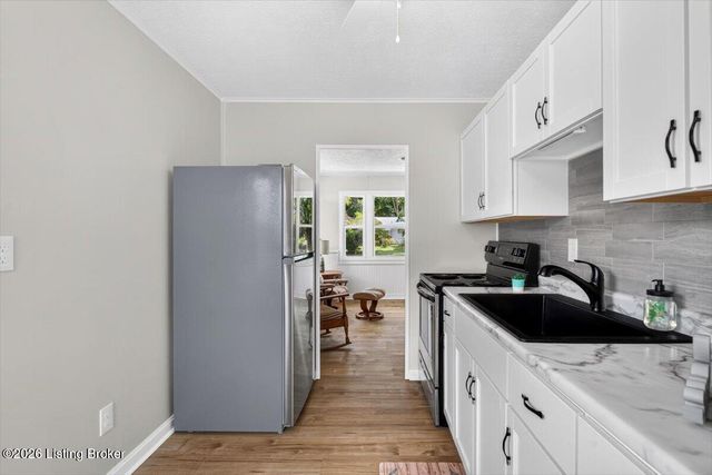 229 Carey Ave, Louisville, KY 40218