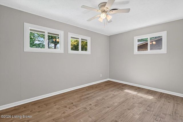 229 Carey Ave, Louisville, KY 40218