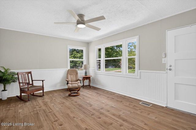229 Carey Ave, Louisville, KY 40218