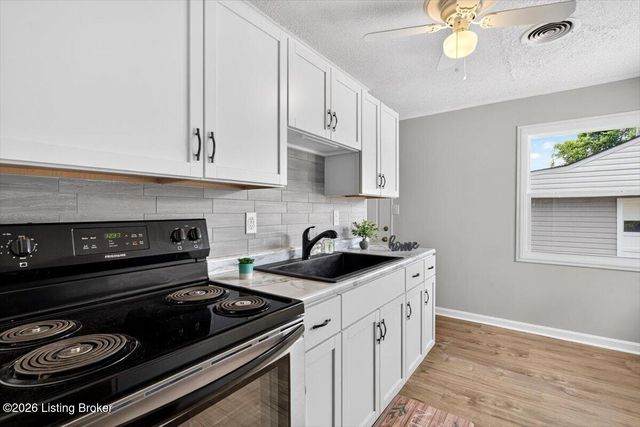 229 Carey Ave, Louisville, KY 40218