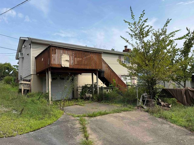 3587 Skyview Drive, Huntington, WV 25701