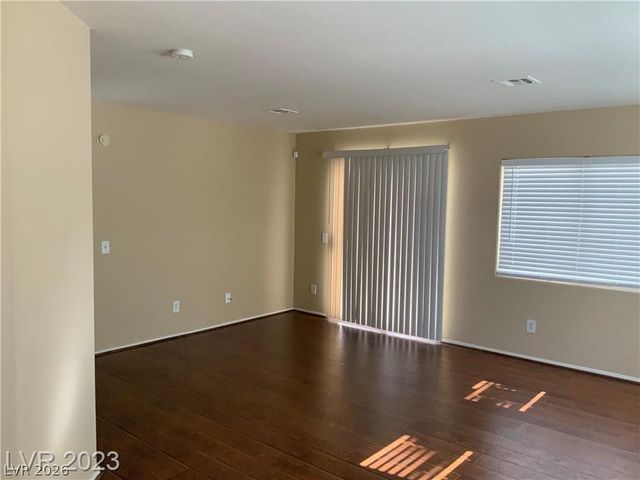 5320 Desert Columbine Court, North Las Vegas, NV 89031