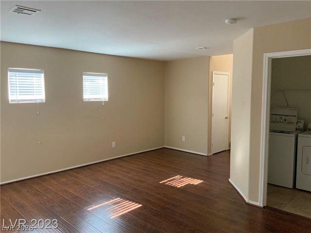 5320 Desert Columbine Court, North Las Vegas, NV 89031