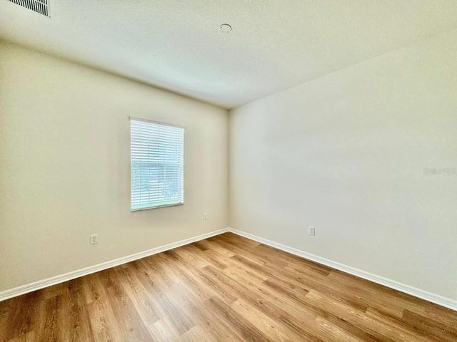 9614 OAK GLADE AVENUE, Tampa, FL 33647