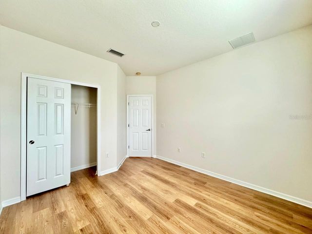 9614 OAK GLADE AVENUE, Tampa, FL 33647