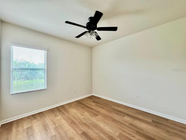 9614 OAK GLADE AVENUE, Tampa, FL 33647