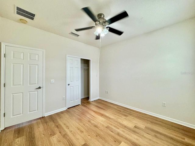 9614 OAK GLADE AVENUE, Tampa, FL 33647