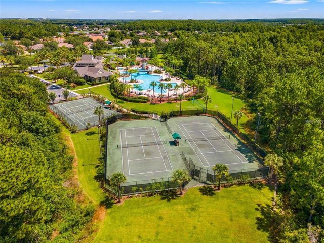 9614 OAK GLADE AVENUE, Tampa, FL 33647