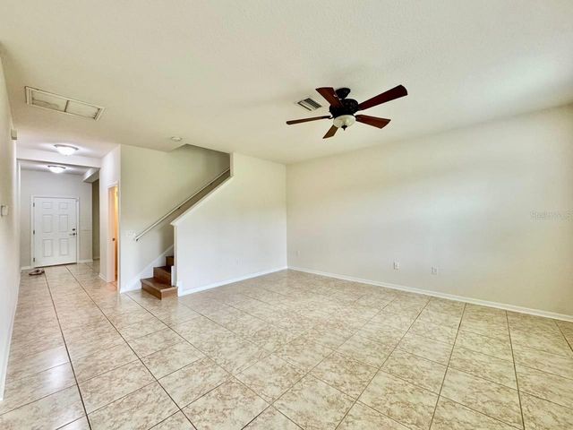 9614 OAK GLADE AVENUE, Tampa, FL 33647