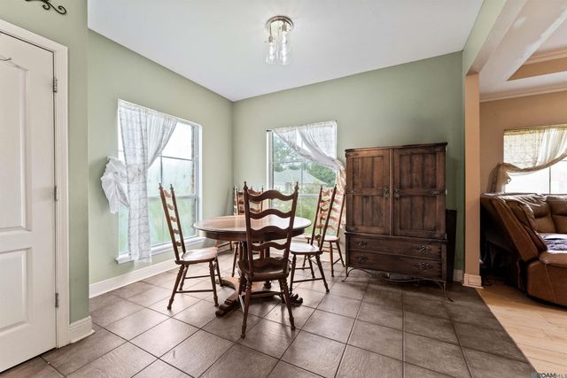 1300 Buffalo Hollow Ct, Zachary, LA 70791